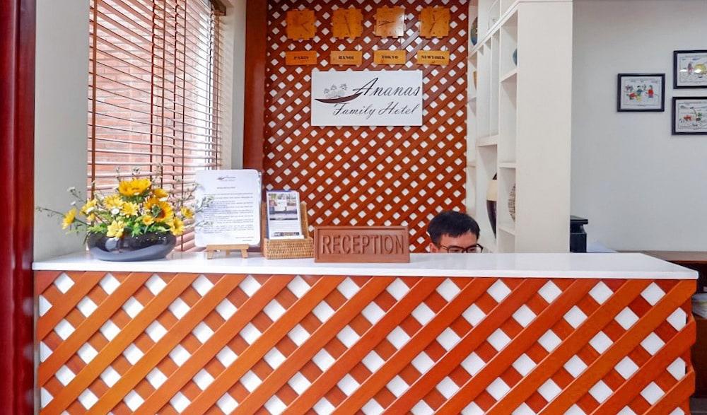 Ananas Family Hotel Хошимін Екстер'єр фото